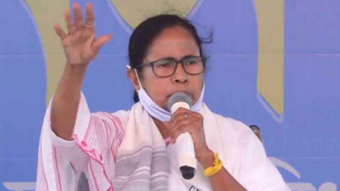 করোনার কারণে নির্বাচনী কর্মসূচিতে কাটছাঁট মমতার