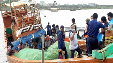 বঙ্গোপসাগরে ৮টি ট্রলারসহ ১৩৫ ভারতীয় জেলে আটক