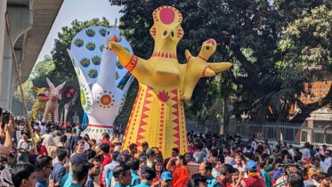 বর্ণিল আয়োজনে মঙ্গল শোভাযাত্রা অনুষ্ঠিত