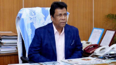 বাধ্যতামূলক অবসরে তথ্যসচিব মকবুল 