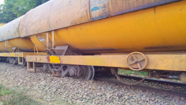 মৌলভীবাজারে তেলবাহী ট্রেনের বগি লাইনচ্যূত