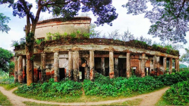 ধ্বংস প্রায় কালের সাক্ষী মহেশপুরের ঐতিহাসিক নীলকুঠি 