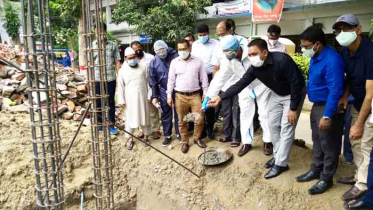 নবাবগঞ্জে বঙ্গবন্ধুর ম্যুরাল নির্মাণ কাজের উদ্বোধন