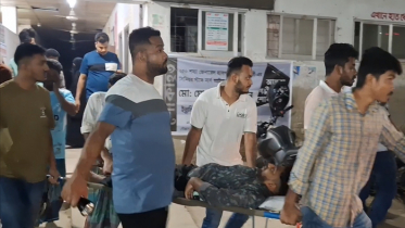 বেগমগঞ্জে নিজ বাড়ির সামনে গুলিবিদ্ধ যুবক, ঢাকায় প্রেরণ বেগমগঞ্জে নিজ বাড়ির সামনে গুলিবিদ্ধ যুবক, ঢাকায় প্রেরণ