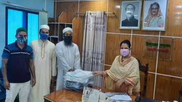 নলছিটি উপজেলা প্রশাসনের পক্ষ থেকে পিপিই প্রদান