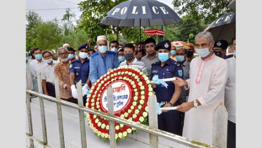 ড. ওয়াজেদ মিয়ার সমাধিতে ঢাকা রেঞ্জের ডিআইজি’র শ্রদ্ধা 