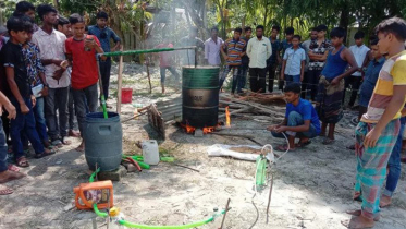 পরিত্যক্ত টায়ার-পলিথিন-প্লাস্টিক থেকে আসছে কালি ও তেল