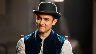 স্কুলের বেতন দিতে পারতেন না বাবা, মনে করে কাঁদলেন আমির