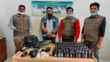 জয়পুরহাটে ফেনসিডিলসহ ভুয়া সাংবাদিক আটক