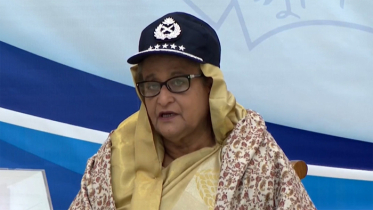 স্বাধীনতা রক্ষায় পুলিশ সদস্যদের কাজ করার নির্দেশ প্রধানমন্ত্রীর