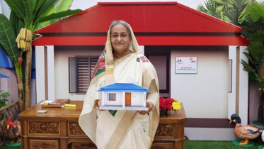 আরও ১২ জেলাকে গৃহহীনমুক্ত ঘোষণা করলেন প্রধানমন্ত্রী