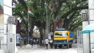 দুদিন বন্ধের পর হিলি বন্দর দিয়ে আমদানি রফতানি শুরু