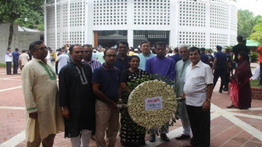 বঙ্গবন্ধুর সমাধিতে প্রজন্ম ৭১-এর শ্রদ্ধা এবং আহবায়ক কমিটি গঠন