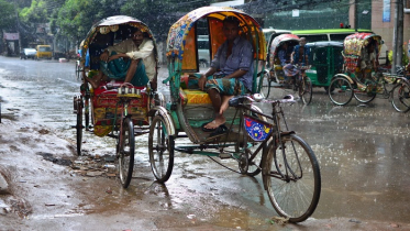 রাজধানীতে গুঁড়ি গুঁড়ি বৃষ্টি