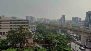 রাজধানীতে হঠাৎ ঝুম বৃষ্টি