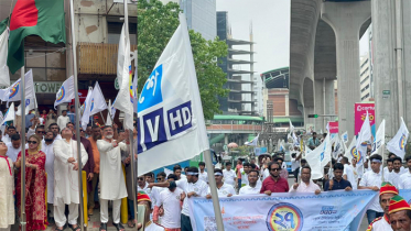 প্রতিষ্ঠাবার্ষিকীতে একুশে টেলিভিশনের বর্ণাঢ্য শোভাযাত্রা অনুষ্ঠিত