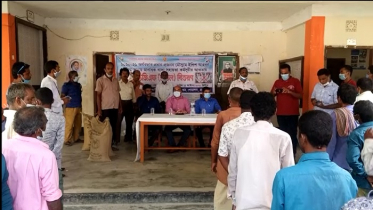 ৫ শতাধিক জেলের মাঝে ভিজিএফ চাল বিতরণ