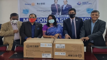 প্রেস ক্লাব সদস্যদের জন্য রোটারীর মাস্ক হস্তান্তর