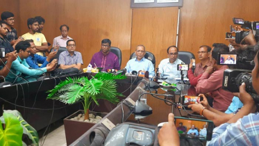 রাবির সহিংসতায় বহিরাগত বিশেষ গোষ্ঠী জড়িত: ভিসি