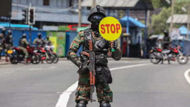 শ্রীলংকায় বিক্ষোভের প্রধান শিবির গুঁড়িয়ে দিয়েছে সৈন্যরা