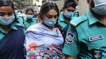 আদালতে সাবরিনা, রায় দুপুরে