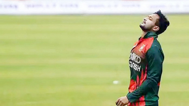সাকিবের এক ওভারে ক্রিশ্চিয়ানের ৫ ছক্কা