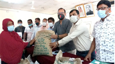 বিনামূল্যে বীজ-সার পেলো কলারোয়ার ১৫০০ কৃষক