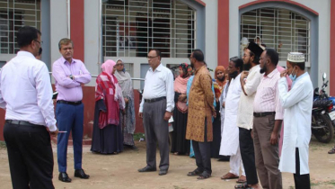 জাতীয় সঙ্গীত বলতে না পারায় শিক্ষকের বেতন স্থগিতের নির্দেশ