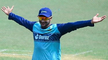 সাকিবকে অধিনায়ক করেই টি-টোয়েন্টির দল ঘোষণা