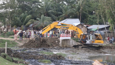 ঘোড়ামরায় ৪শ’ ফিট বেড়িবাঁধের সংস্কার শুরু 