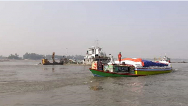 যমুনায় নাব্যতা সংকট: পণ্যবাহী জাহাজ আটকা পড়ছে ডুবোচরে