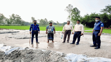 ঠাকুরগাঁওয়ে অবৈধভাবে বালু উত্তোলন করায় জরিমানা