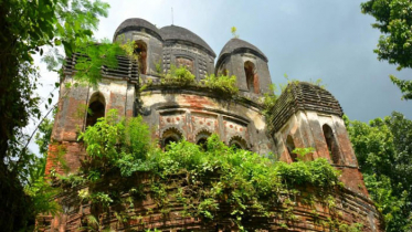 ধ্বংসের পথে সোনাবাড়ীয়ার মঠ মন্দির