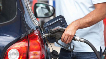 বাড়তে পারে জ্বালানি তেলের দাম বাড়তে পারে জ্বালানি তেলের দাম