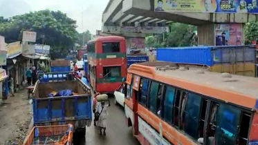 টঙ্গীতে দীর্ঘ যানজটের সৃষ্টি