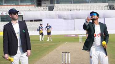 মুশফিকের শততম টেস্টে টস জিতে ব্যাটিংয়ে বাংলাদেশ