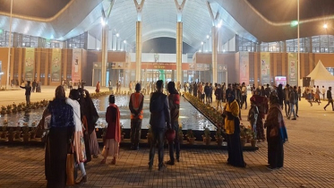 বাণিজ্য মেলা এখনই বন্ধ চায় কারিগরি কমিটি
