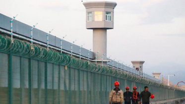 উইঘুরদের গণহত্যায় চীনের ওপর মার্কিন নিষেধাজ্ঞাই যথেষ্ট নয়