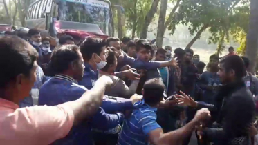 ভোলায় বাস-অটোরিক্সা সংঘর্ষে নিহত ১, আহত ১০