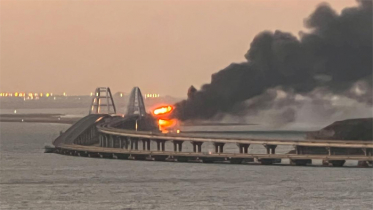 ক্রিমিয়া সেতুতে বিস্ফোরণে নিহত ৩