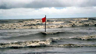 সমুদ্র বন্দরসমূহে ৩ নম্বর সতর্ক সংকেত