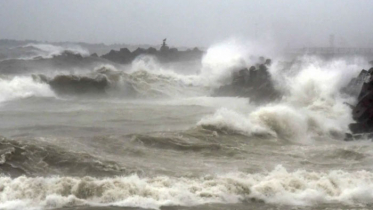 সাগরে লঘুচাপ সৃষ্টির আভাস, ৪ বিভাগে ভারী বৃষ্টির শঙ্কা