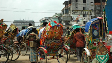 রিক্সার জটলায় নাকাল নগরবাসী (ভিডিও)