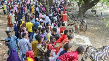 রাজধানীর বিনোদন কেন্দ্রে দর্শনার্থীদের উপচে পড়া ভিড়