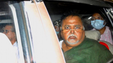 পশ্চিমবঙ্গের সদ্য সাবেক মন্ত্রী পার্থর পিএইচডিতেও ‘চুরি’?