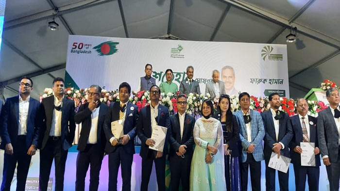 বিজিএমইএ এর নির্বাচনে সম্মিলিত পরিষদের প্রার্থীরা বিজিএমইএ এর নির্বাচনে সম্মিলিত পরিষদের প্রার্থীরা
