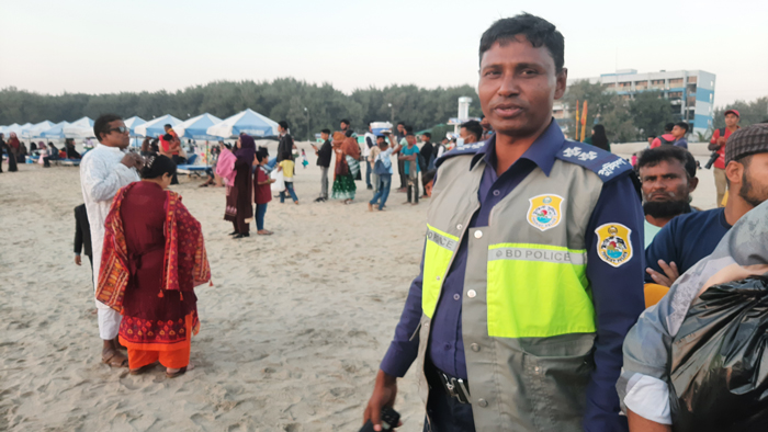 অভিযুক্ত ট্যুরিস্ট পুলিশের উপপরিদর্শক (এসআই) আব্দুল মান্নান