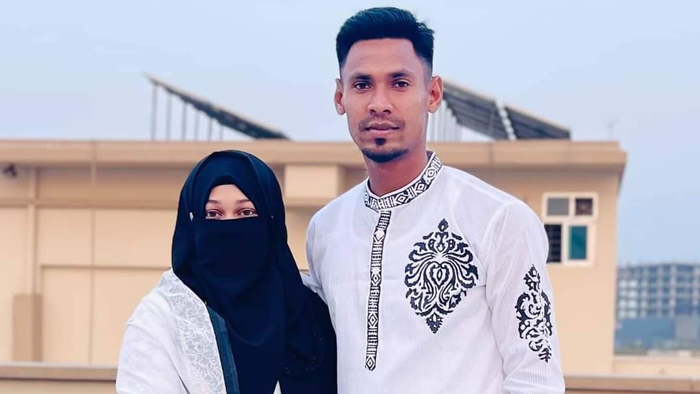 সস্ত্রীক মুস্তাফিজুর রহমান সস্ত্রীক মুস্তাফিজুর রহমান